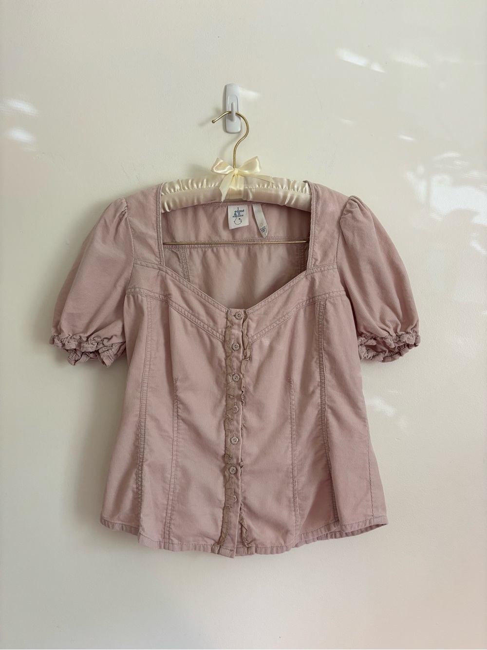 Edmé & Esyllte Puff Sleeve Button-Front Women's Top - Blush Pink
